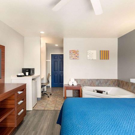 Travelodge By Wyndham Depoe Bay Buitenkant foto