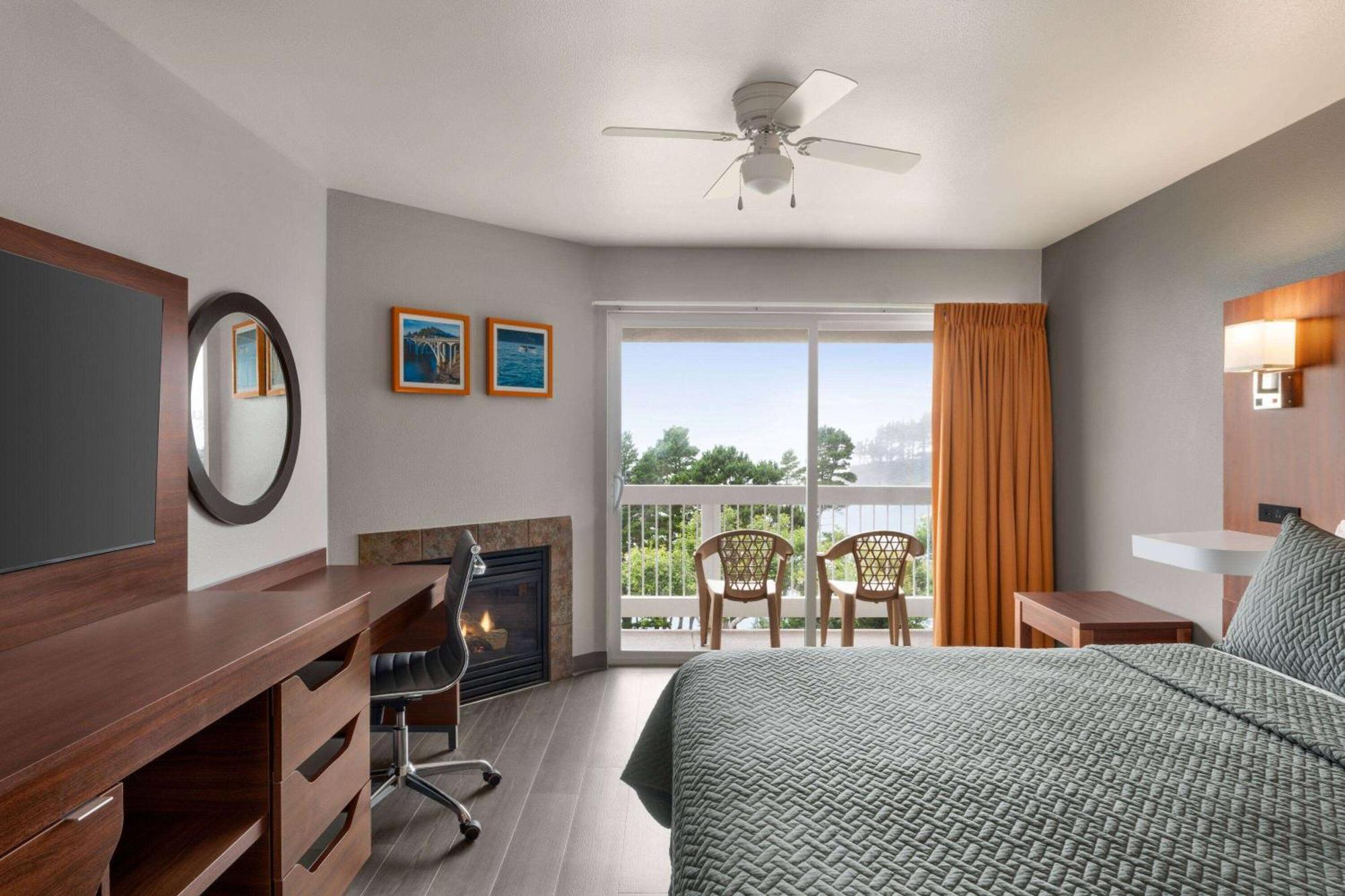 Travelodge By Wyndham Depoe Bay Buitenkant foto