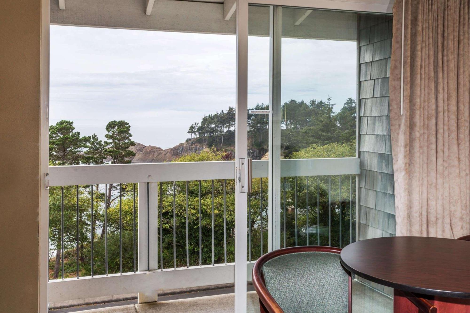 Travelodge By Wyndham Depoe Bay Buitenkant foto