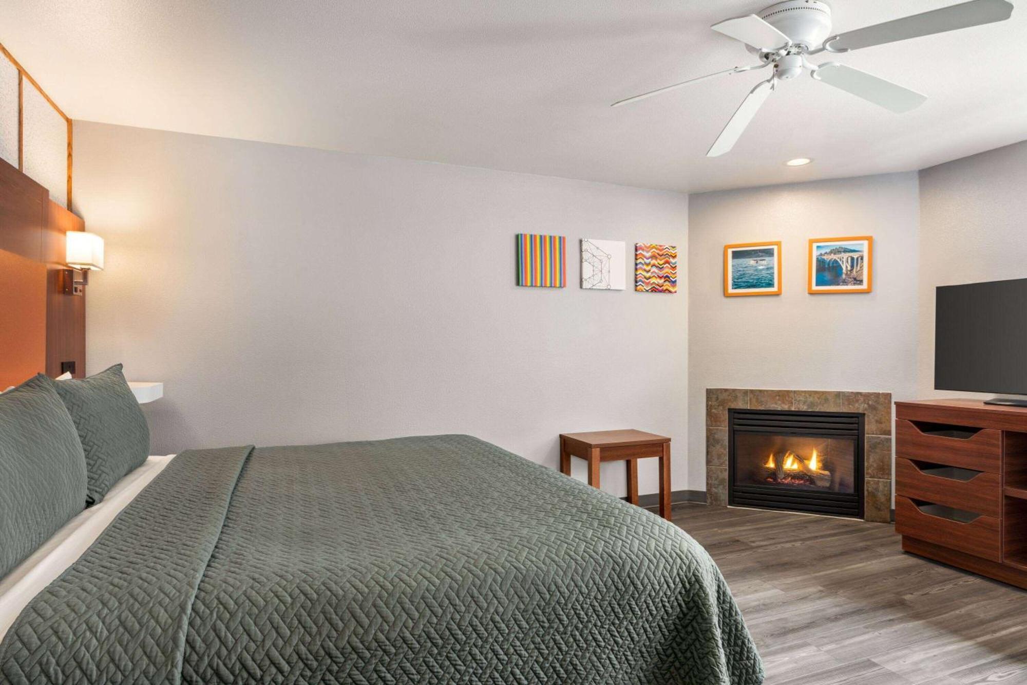 Travelodge By Wyndham Depoe Bay Buitenkant foto